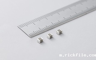 如何通过太诱电感的阻抗曲线选择最佳型号?